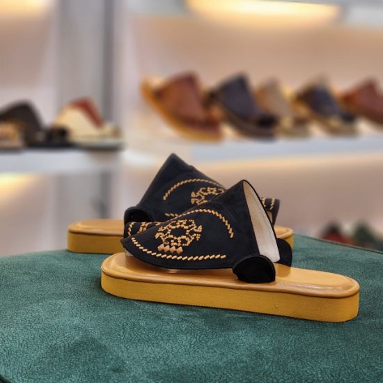 صورة زبيري وطني مطرز شامواه موديل م123